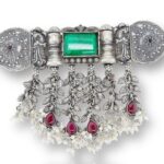 Silver harmony green stone choker